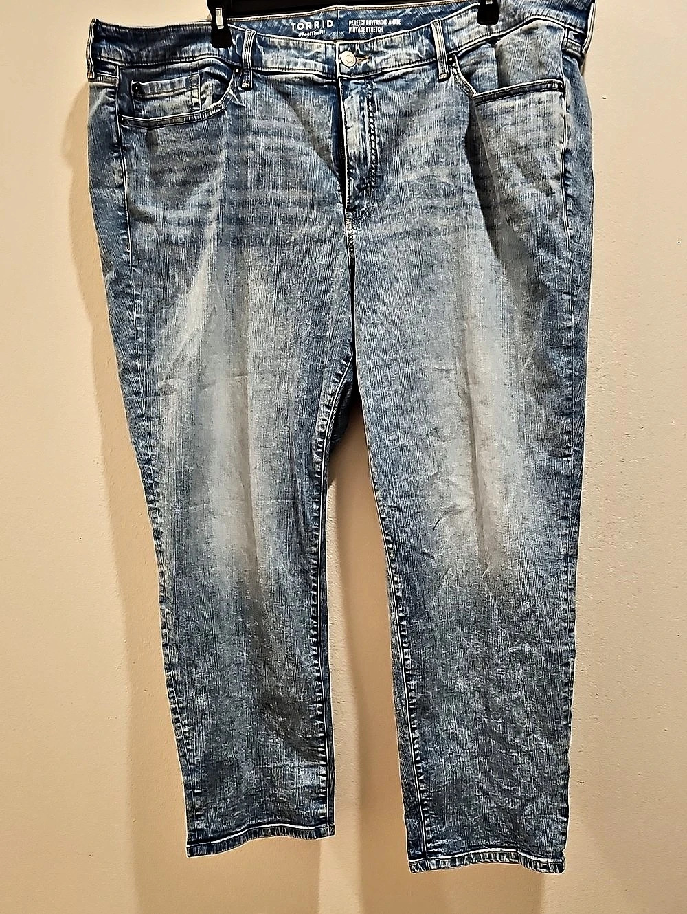 Torrid Perfect Boyfriend Vintage Stretch Ankle Boyfriend Ankle Jeans in Blue